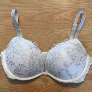 Victoria's Secret White Lace Bra